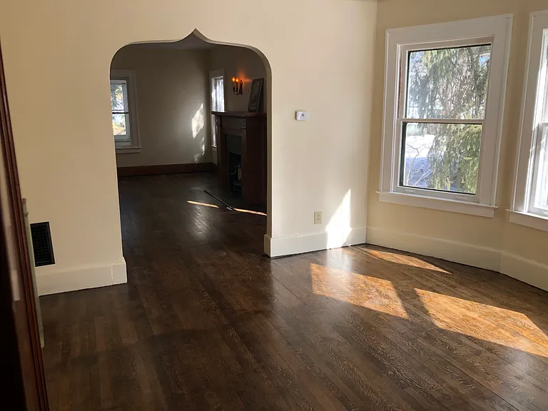 106 E Heman St #A — Photo 4