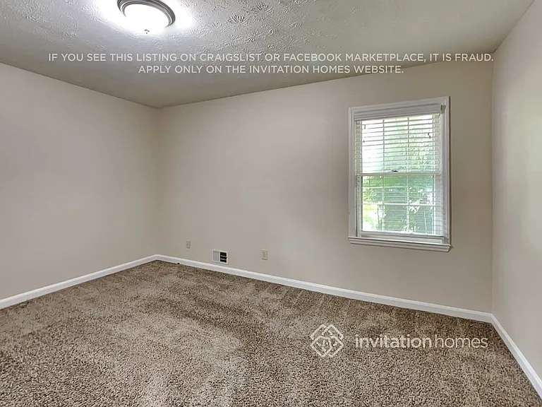 3158 Larkspur Cir — Photo 13