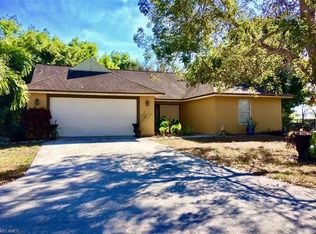 3740 Guilford Oaks Ln, Naples, FL 34112