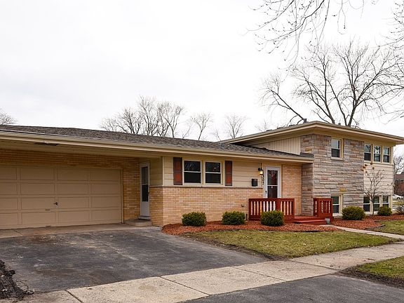 2nd image of 1307 Oakmont Ave