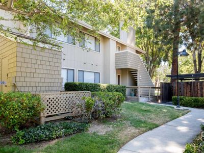5694 Makati Cir APT B, San Jose, CA, 95123