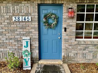 38145 5th Ave, Zephyrhills, FL 33542