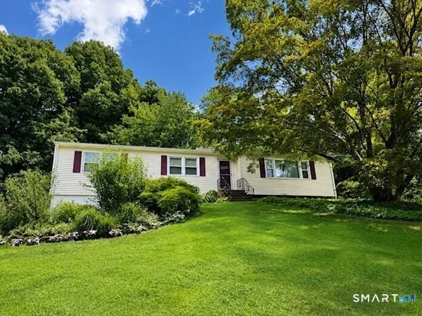 44 Williamsburg Drive, Cheshire, CT 06410