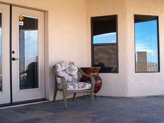 3rd image of 2131 Joann Ave