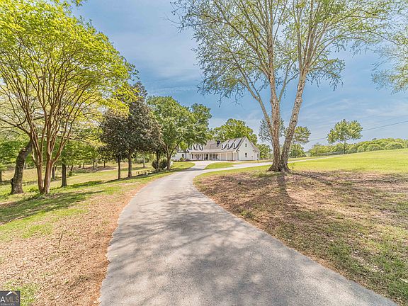 3rd image of 1271 Carl Davis Rd