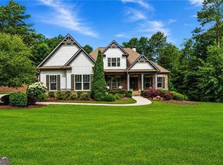 5455 Fishermans Cv, Gainesville, GA 30506
