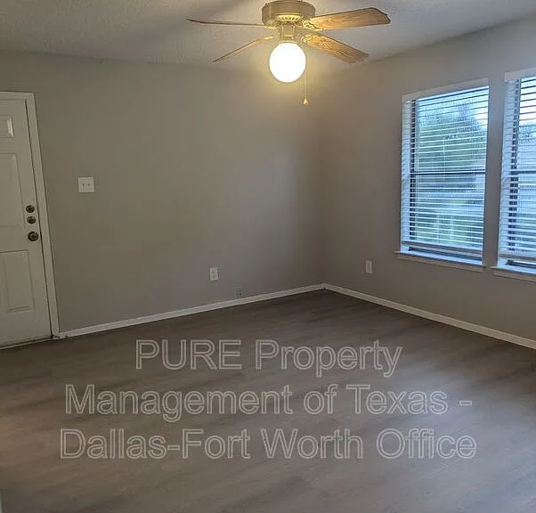 819 Betty Ct #B — Photo 11