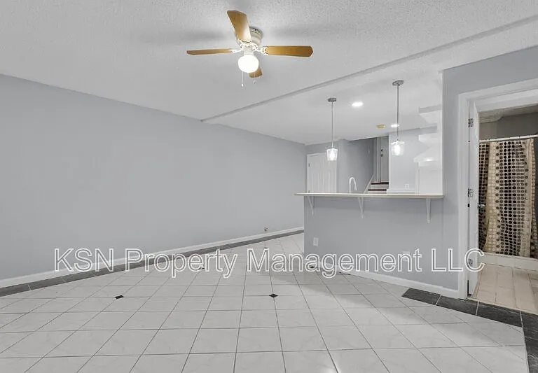 8 E 33rd St #B — Photo 11
