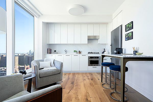 1st image of 180 Broome St APT 1609