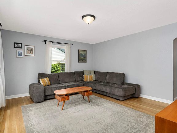 3rd image of 1416 Cohansey St
