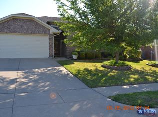309 Cliffdale Dr, Euless, TX 76040