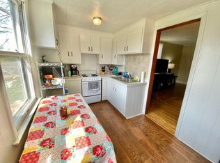 313 Berkeley Ave #1B, Middletown, RI 02842