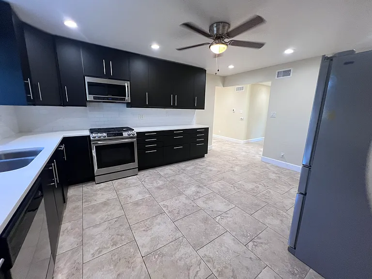 8490 Drey Rd — Photo 17