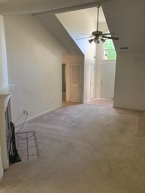 1st image of 2525 Bonnie Oaks Dr SW