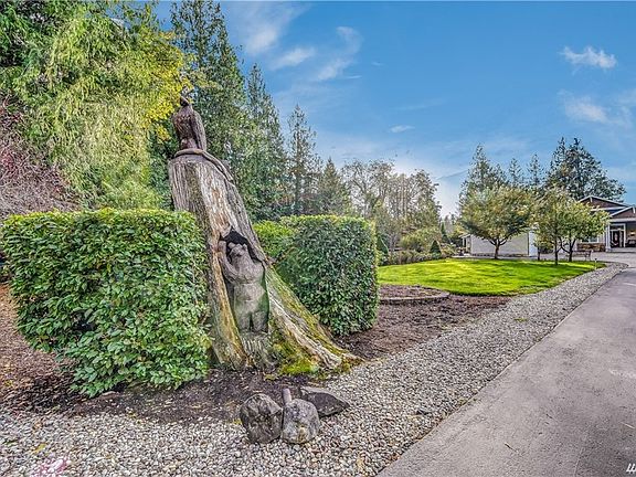2nd image of 31171 E Lake Morton Dr SE