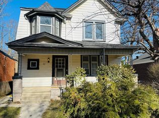 37 Kingswood Rd FLOOR 2, Toronto, ON M4E3N4