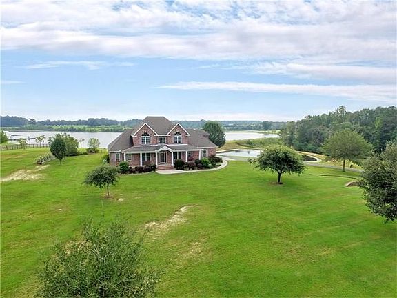 2nd image of 86 Golden Pond Ln