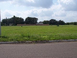 1st image of 6006 N 46th Ln