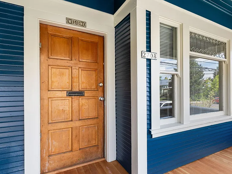 2708 SE Clinton St — Photo 3