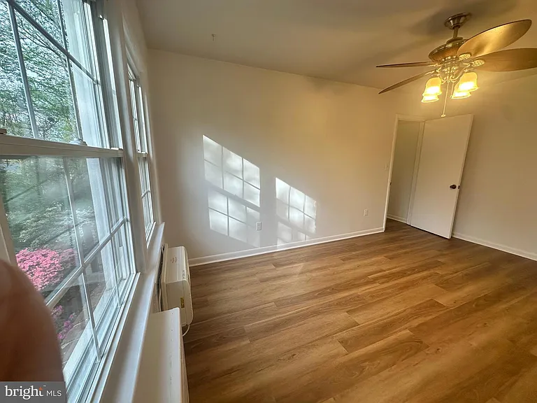 155 Talbott St #155 — Photo 6