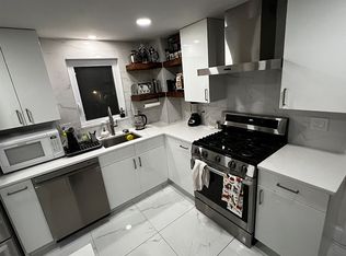 136 Rinaldo Rd, Weymouth, MA 02191