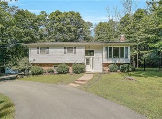 15 Twin Brooks Dr, Chester, NY 10918