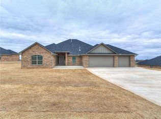 3140 Bedford Falls Dr, Edmond, OK 73034