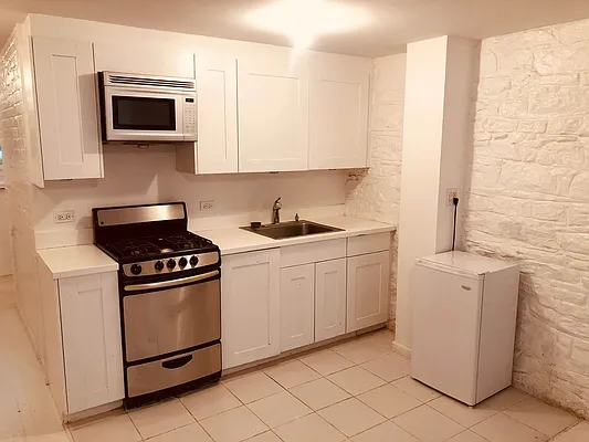 Rented by Double R Ventures LLC | media 19