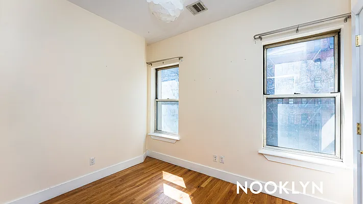 Rented by Nooklyn NYC LLC | media 9