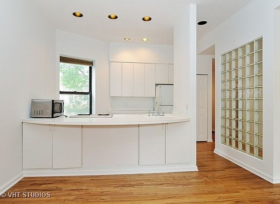 4th image of 4739 N Kenmore Ave #3N