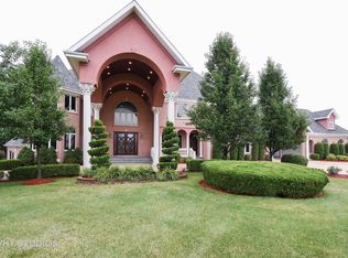 6 Falcon Ct, South Barrington, IL 60010