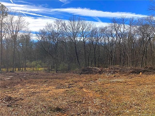 2nd image of 3654 Waterloo Dr