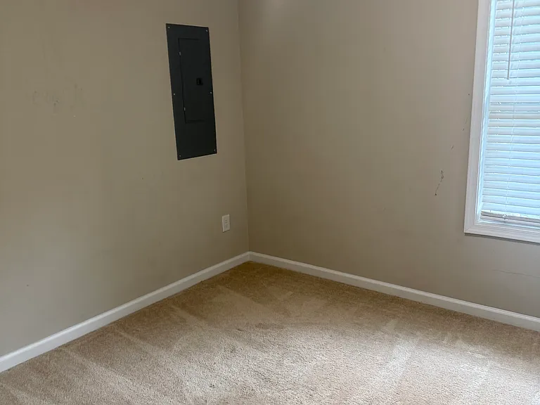 250 Woodberry Dr — Photo 9