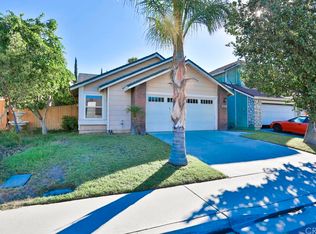 14492 Oak Knoll Ct, Fontana, CA 92337