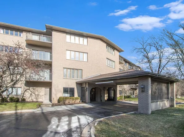 4040 Greenleaf Cir #102, Kalamazoo, MI 49008