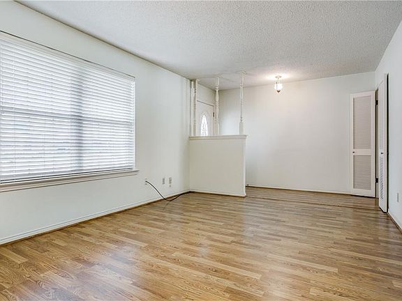 5th image of 821 Misty Glen Dr