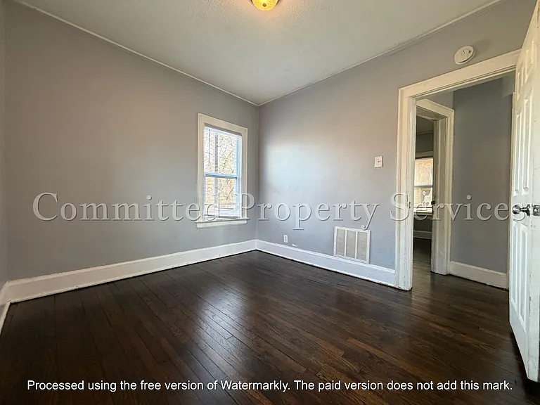 2938 Tyler St — Photo 8