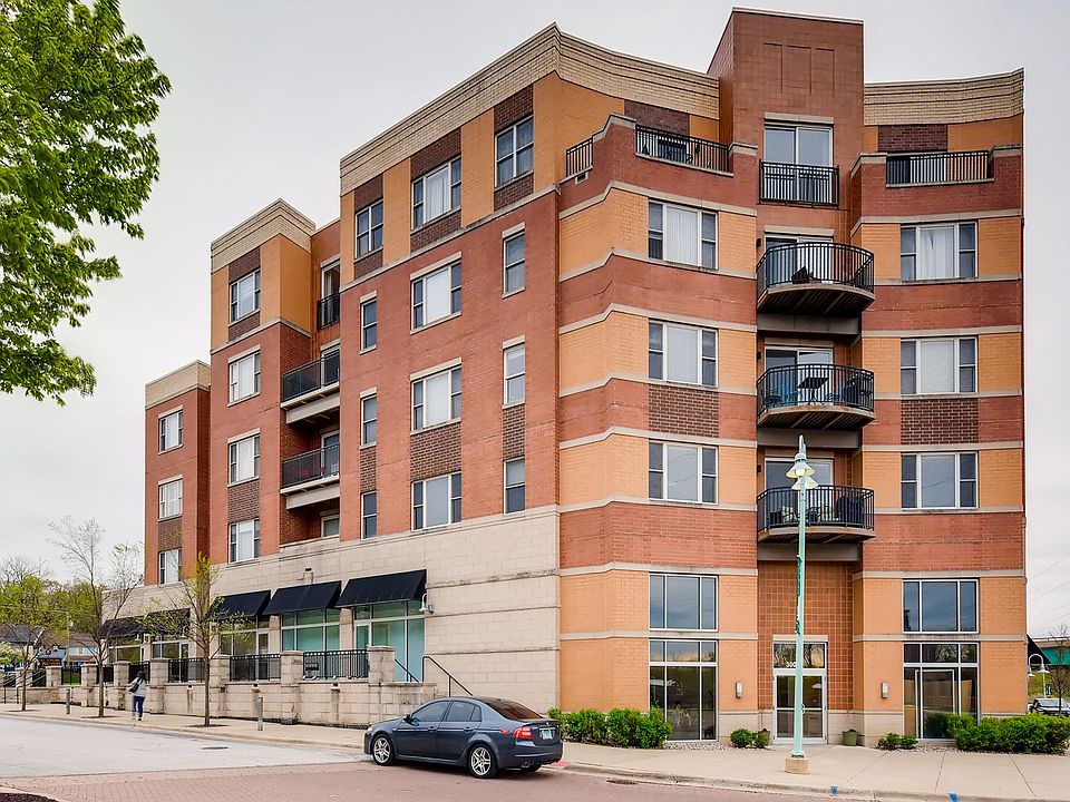 1st image of 300 Village Cir Unit 107