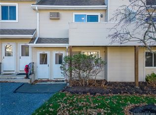 136 Pembroke Rd #11-106, Danbury, CT 06811