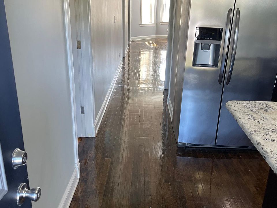 1st image of 3728 W Grand Ave #1