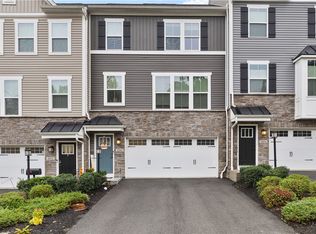 4056 Crown Dr, South Park, PA 15129