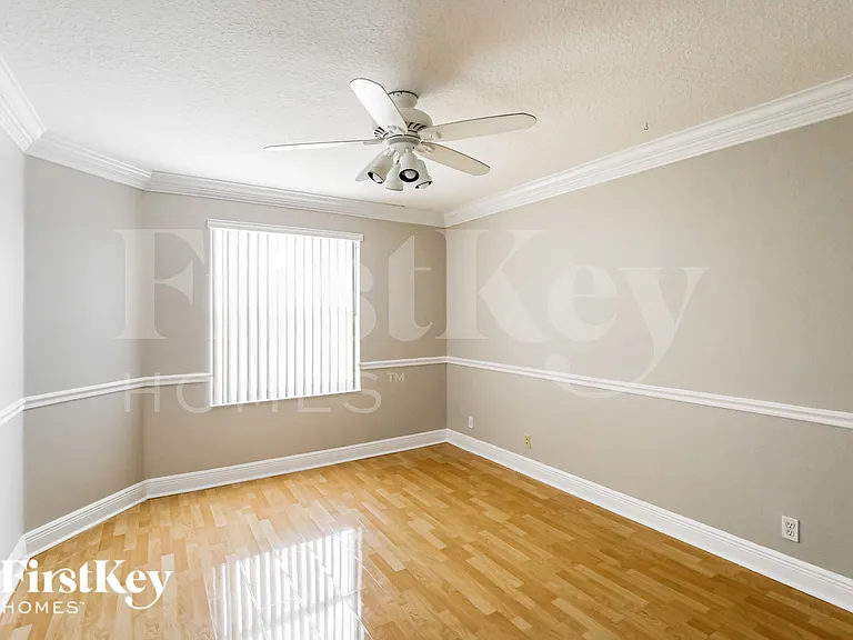 16324 SW 15th St — Photo 15