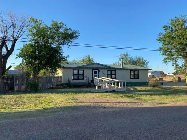 312 Goddard Ave, Panhandle, TX 79068