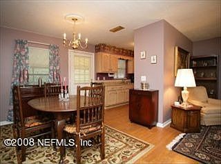 3rd image of 459 Melrose Ct