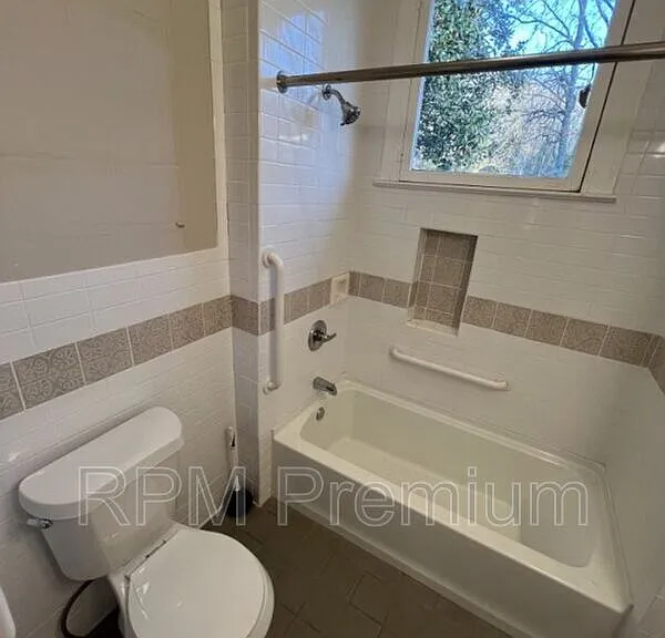 8222 Highway 955 E — Photo 18
