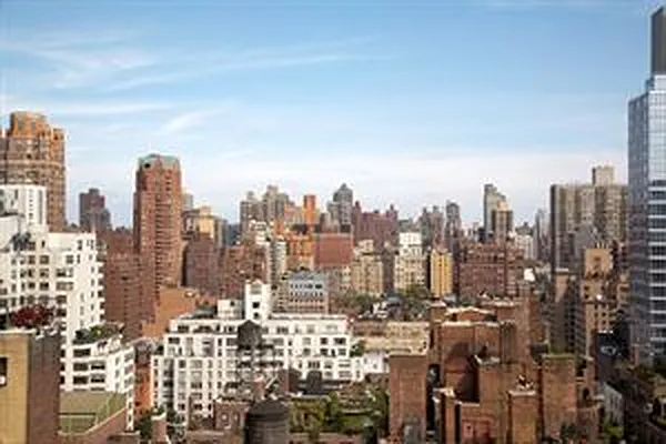 Rented by Douglas Elliman | media 22