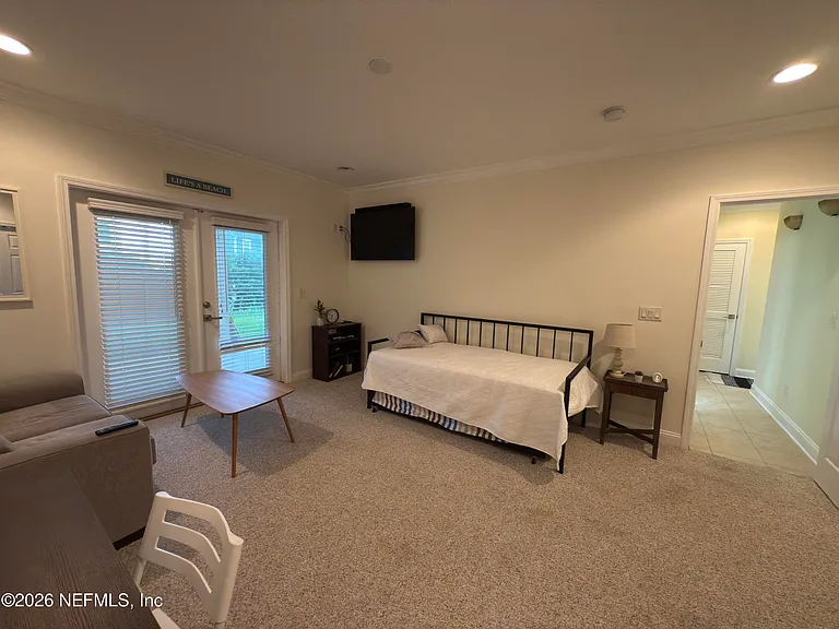 692 Sand Isles Cir — Photo 34