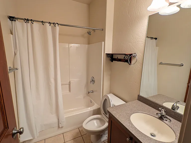 530 Evans Ct — Photo 11