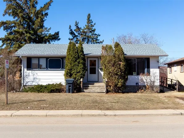 1581 110th STREET, North Battleford, SK S9A 2J5
