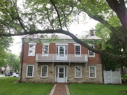 604 Iowa Ave Photo 1